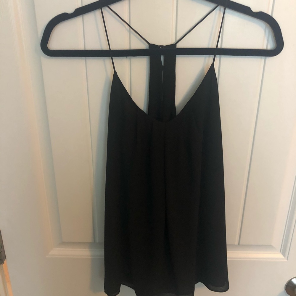 Black v neck tank
